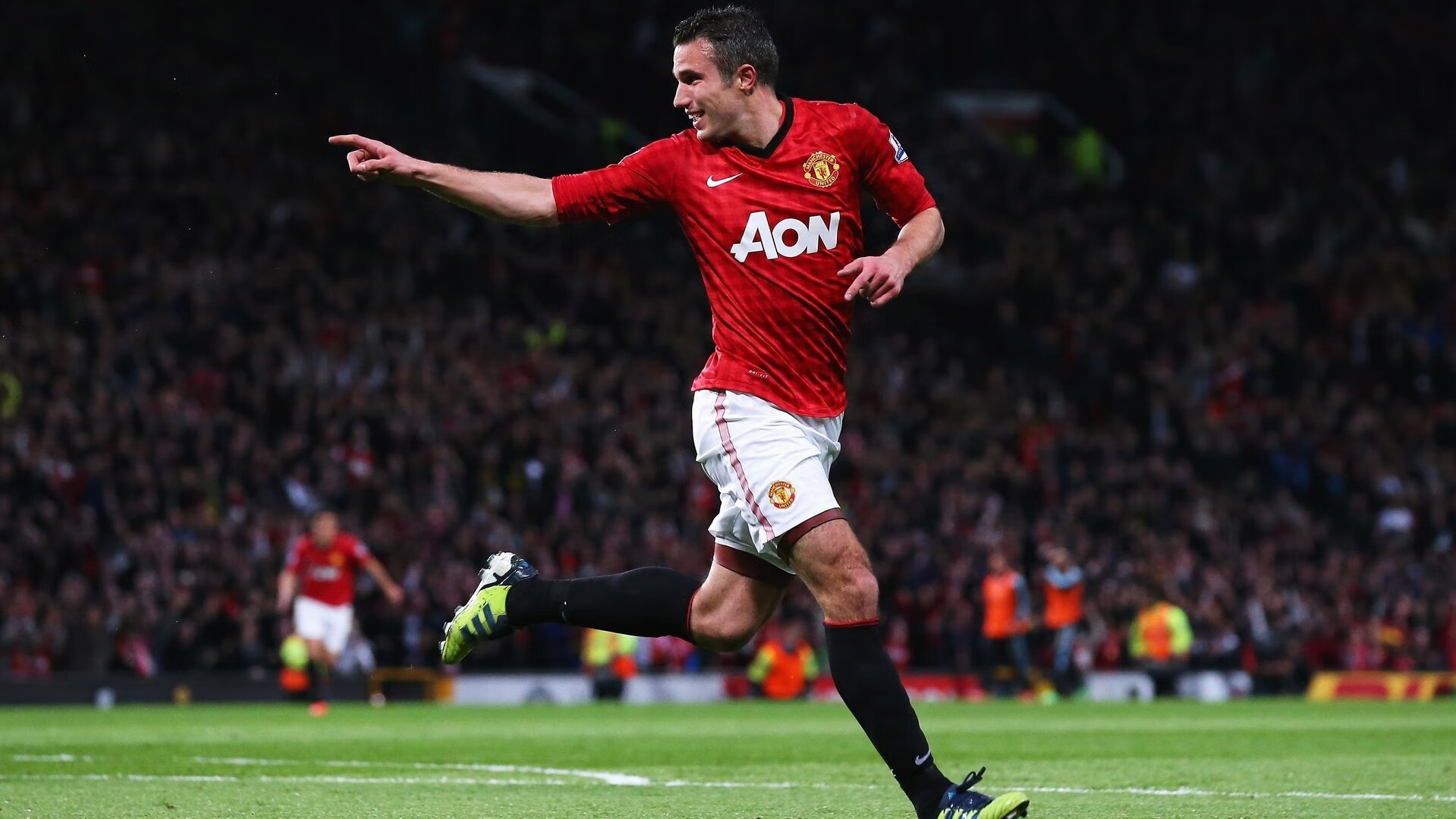 法兰克福以传控拉扯出射门空间,法兰克福视频